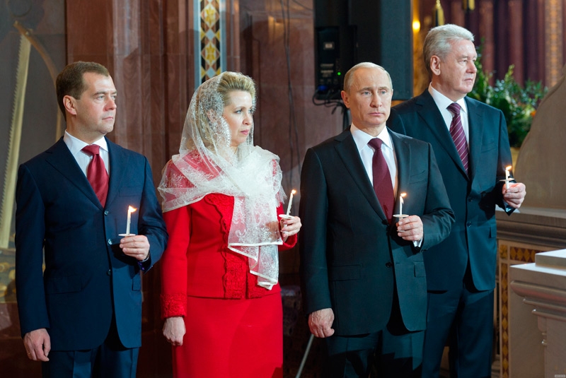 Мэр Москвы присутствовал на Пасхальном богослужении в храме Христа Спасителя